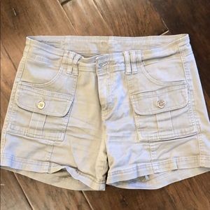 Kut From The Kloth size 8 khaki shorts